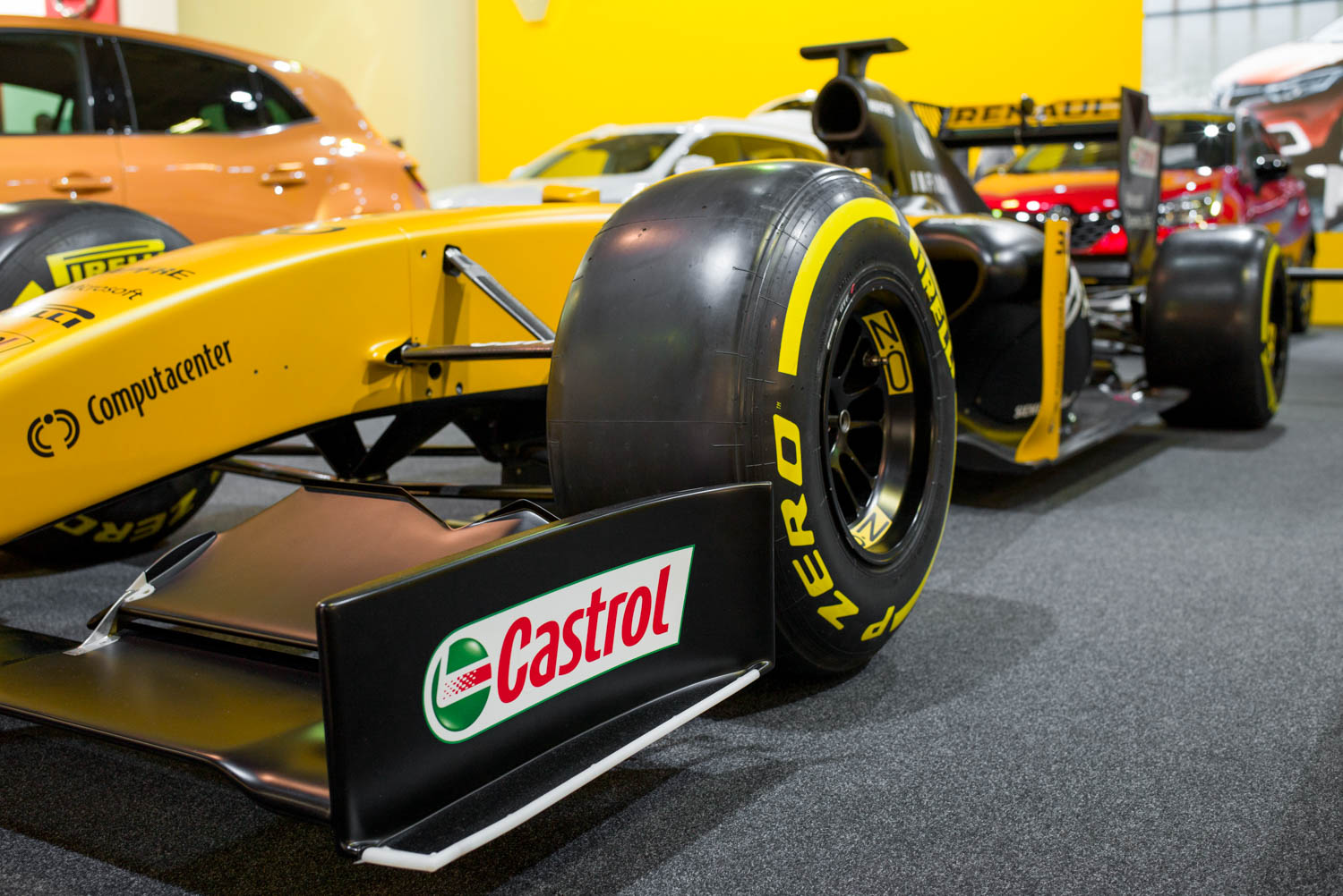 Renault F1 car R.S. 17