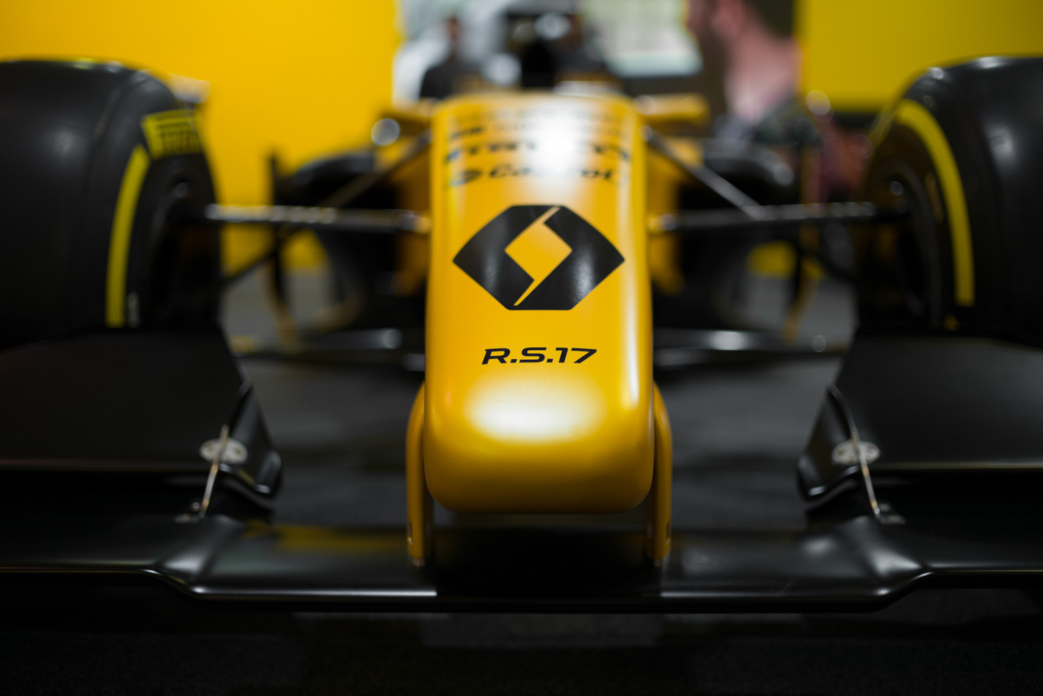 Renault F1 car R.S. 17