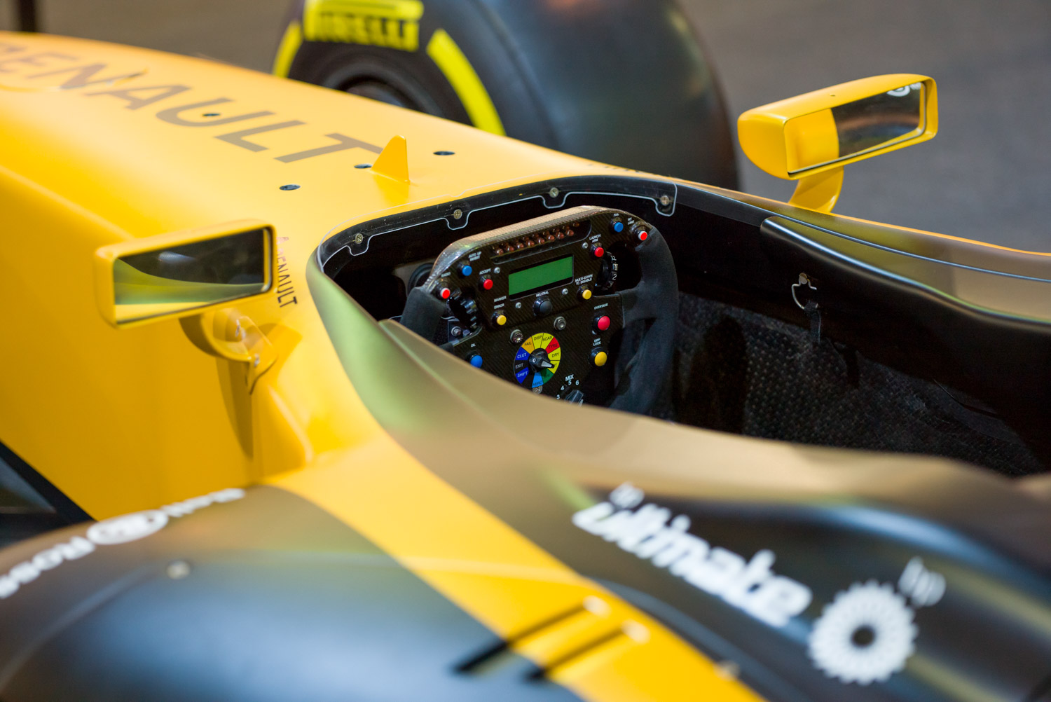 Renault F1 car R.S. 17