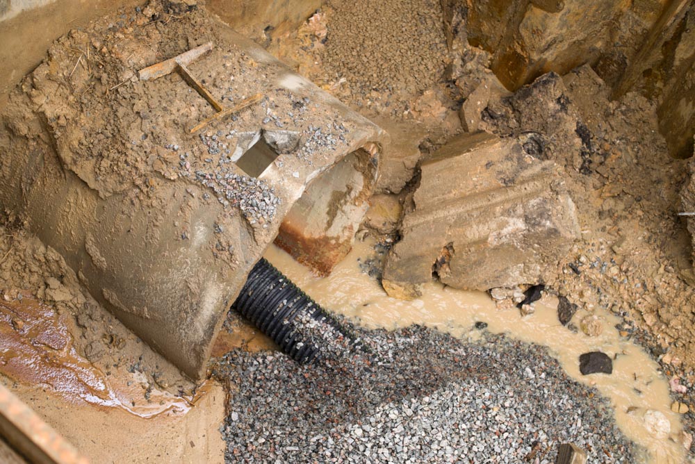 water coming out of the pipe