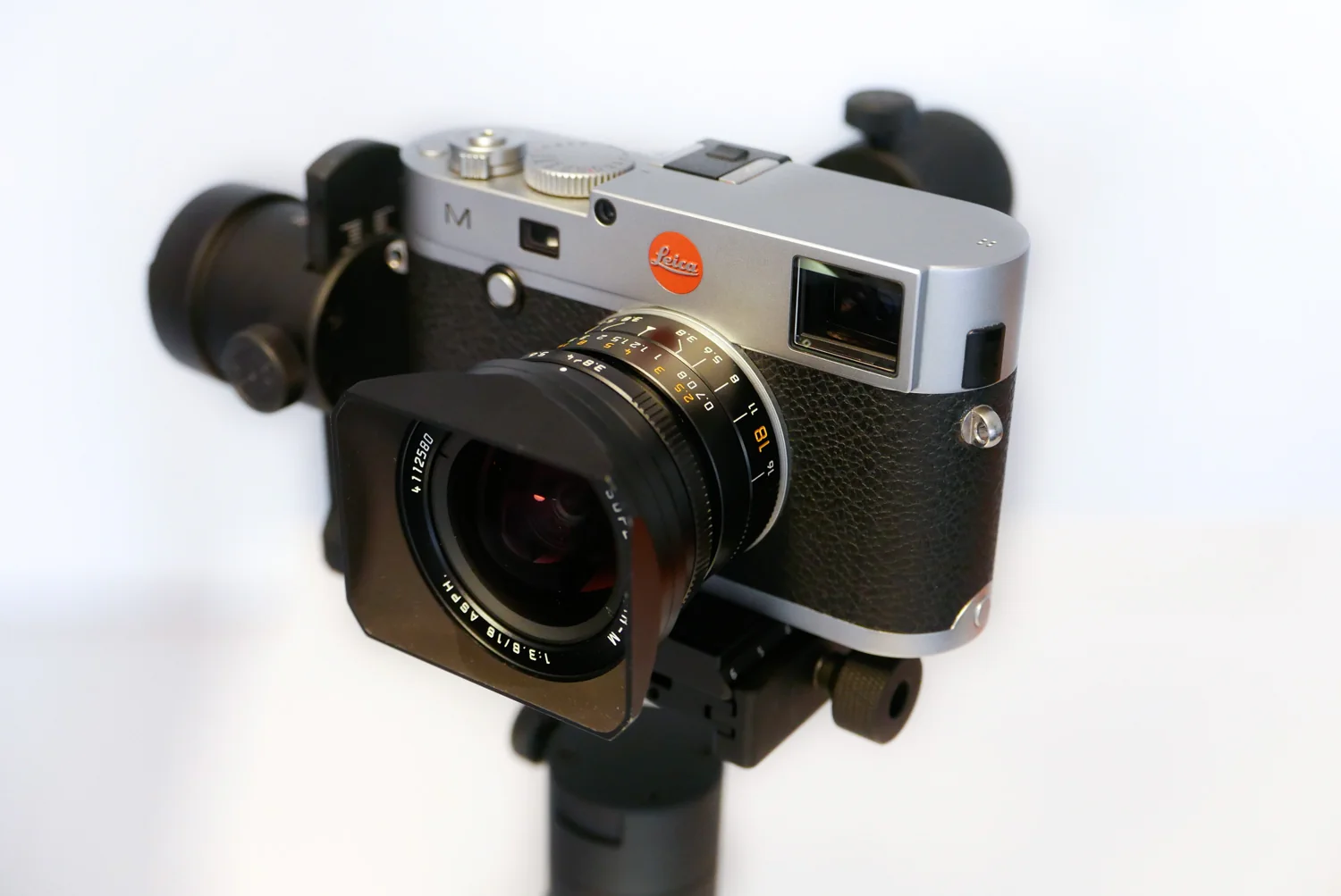 Leica M on MOZA AirCross gimbal